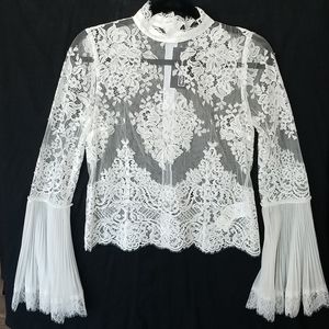 Aula long sleeves top